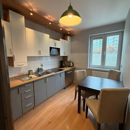 Metro Brodno Malborska *