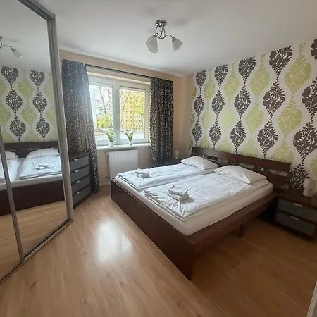 Metro Brodno Malborska Apartman Varsó