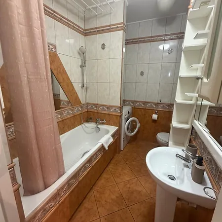 Апартаменты Metro Brodno Malborska *