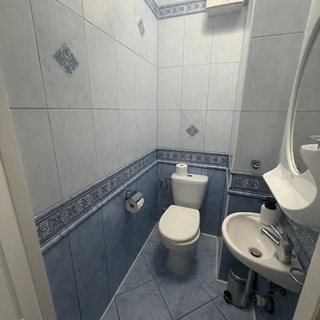 Metro Bródno Malborska Lägenhet